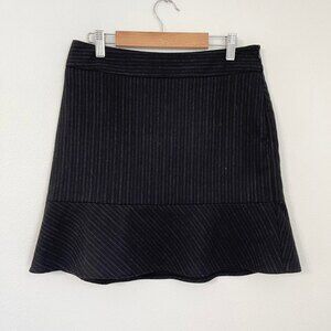 Banana Republic Stretch Mini Skirt. Size 2. Wool Mini Black Gray Striped.